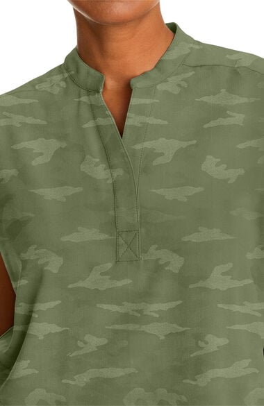 Women's Journey Mandarin Collar Camo Scrub Top